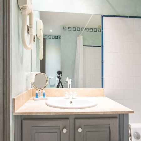 מונברון-לה-בה Cozy Apartment With Swimming Pool Terrace Garden Parking מראה חיצוני תמונה